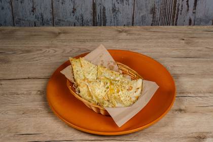 Garlic Cheese Naan