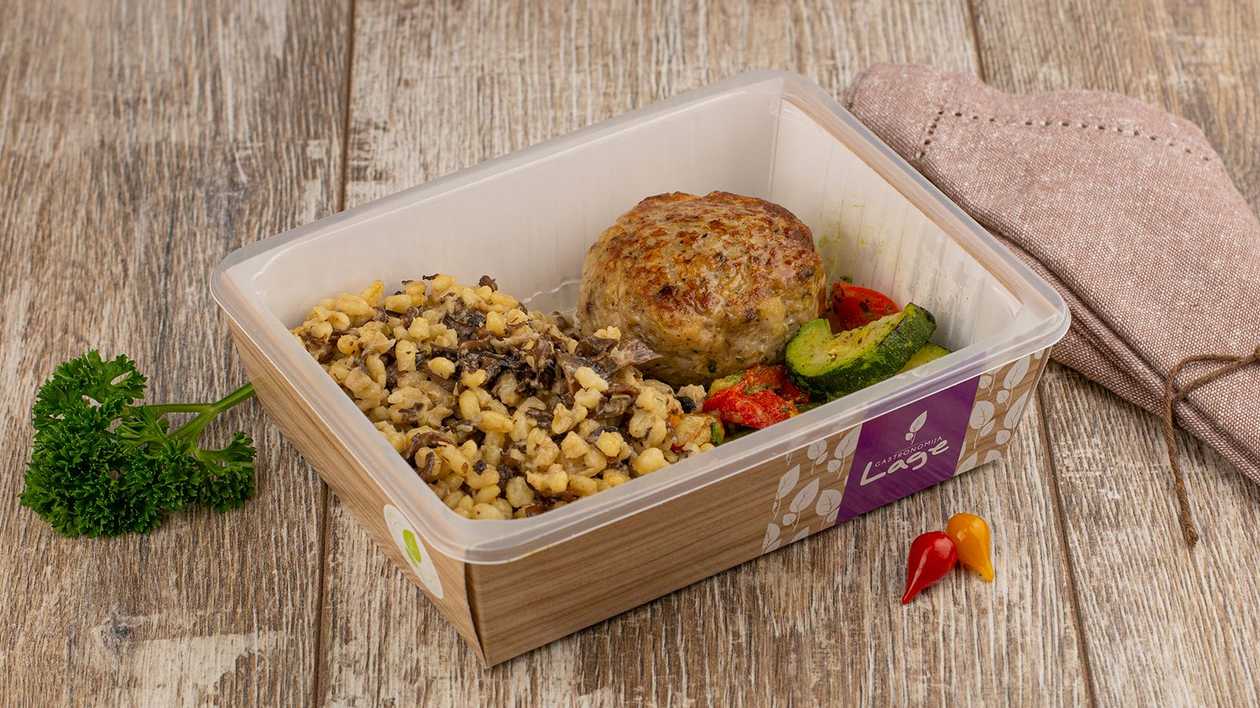 Chicken cutlet with porcini and bulgur