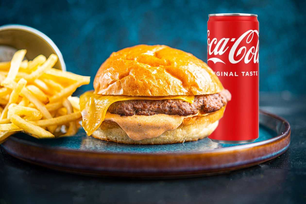 Night Out Burger + Friikartulid + Coca-Cola