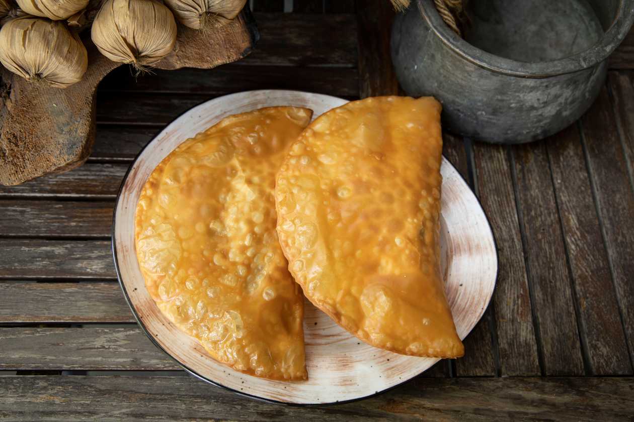 Chebureki with Cheese (2 Pieces)