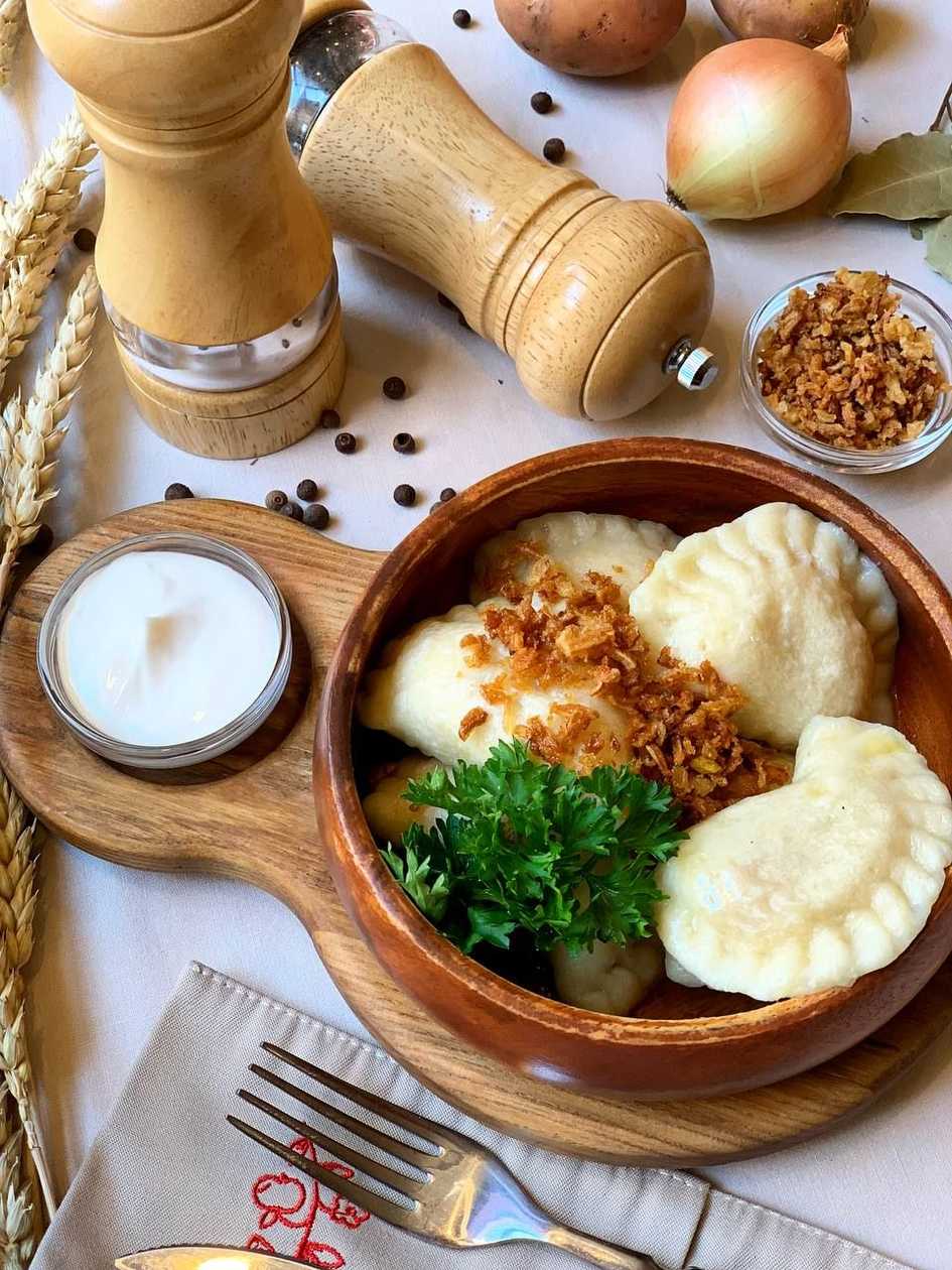 Вареники з копченою куркою та картоплею
