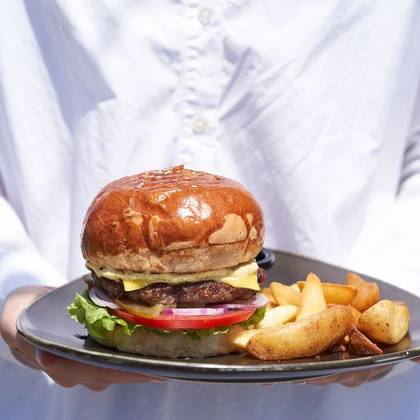 Burger mal ətindən