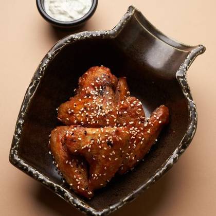 Spicy Chicken Wings with Tzatziki Sauce