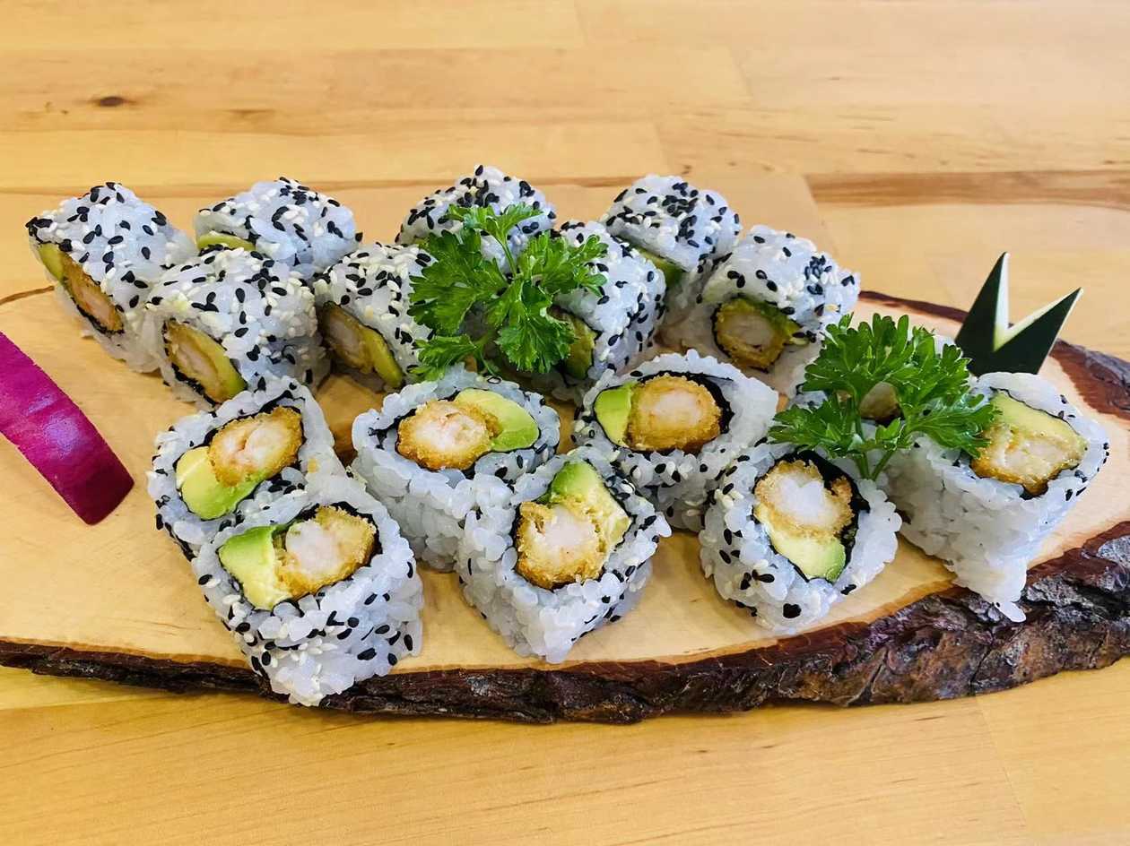 Breaded Shrimp California Roll with Avocado 16 pieces