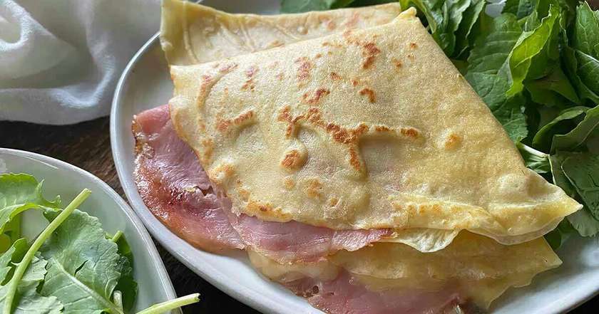 Crepe with Ham and Cheese