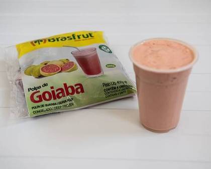 Milkshake Batido com Leite de Polpa de Goiaba Natural