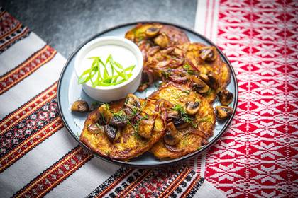 Deruny - Potato Pancakes With Mushrooms