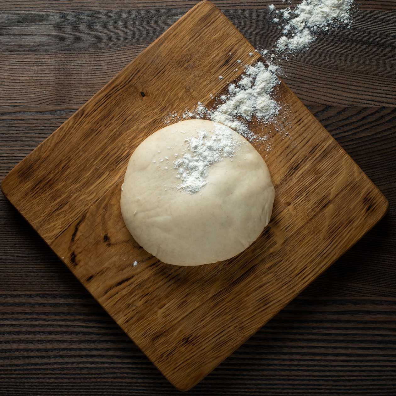 Pizza dough ball for home baking