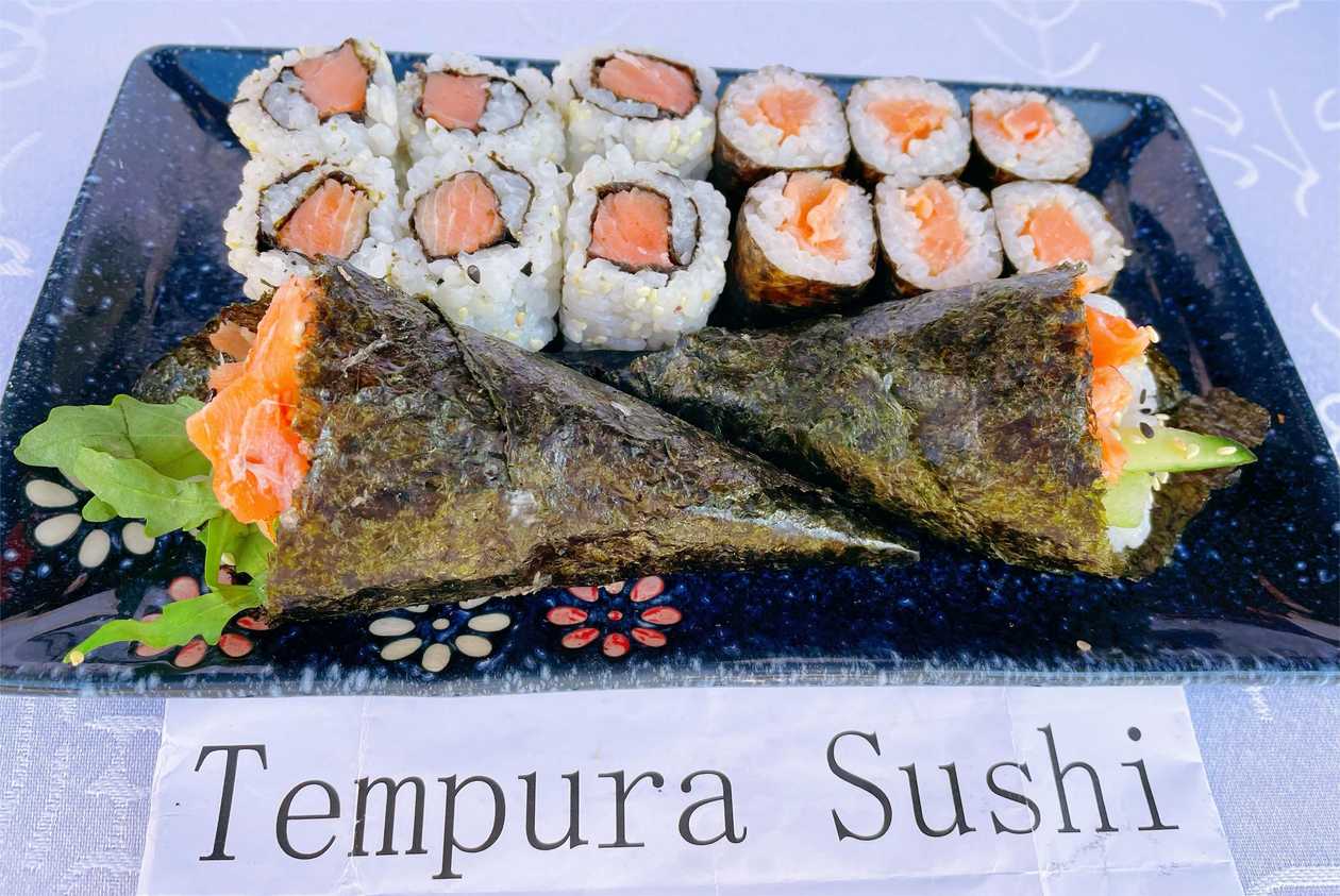 Salmon Maki 14 pieces
