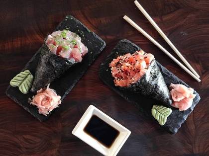 Salmon Temaki