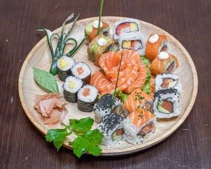 Sushi & Sashimi (15 Pieces)