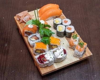 Sushi King (14 Pieces) pay for 1, take 2