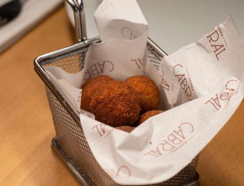 Stewed Meat Croquettes - 8 Pieces