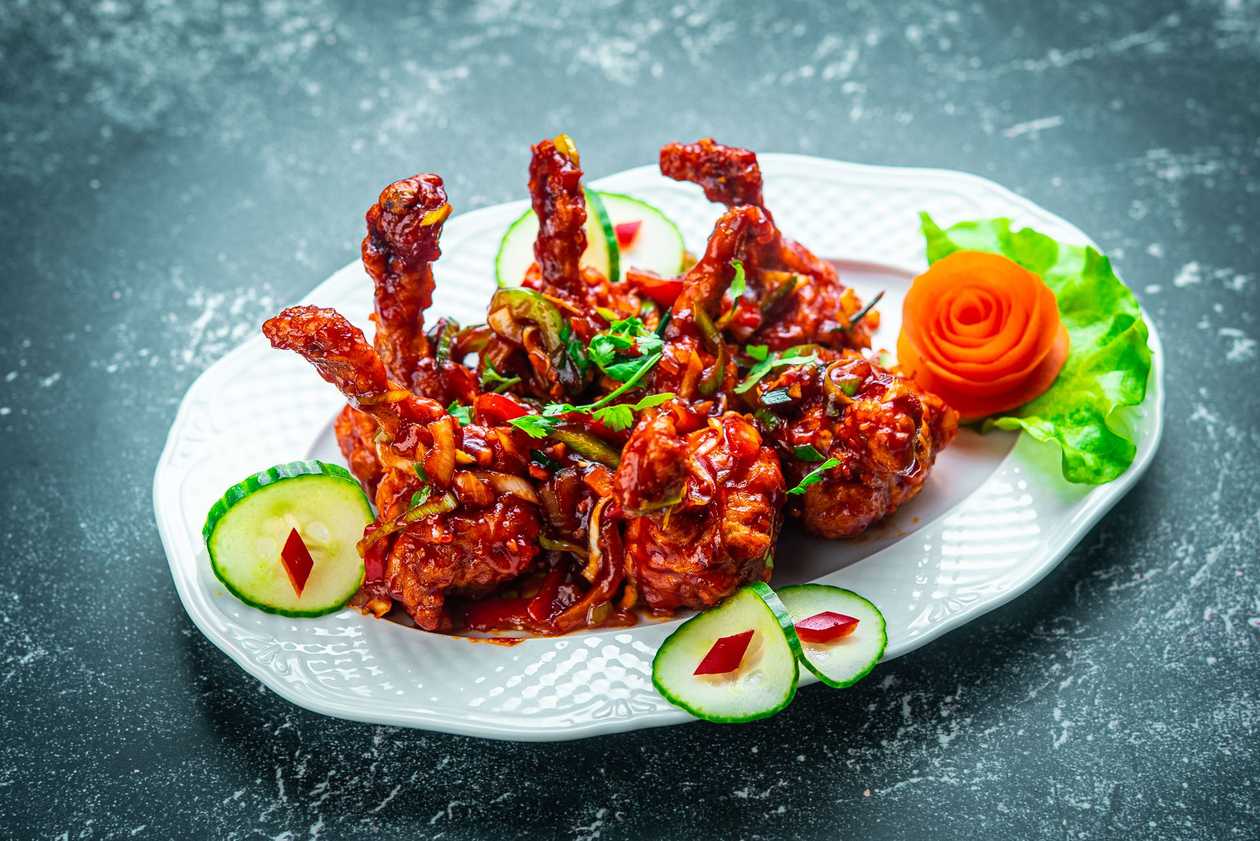 5. SPICY CHICKEN WINGS **