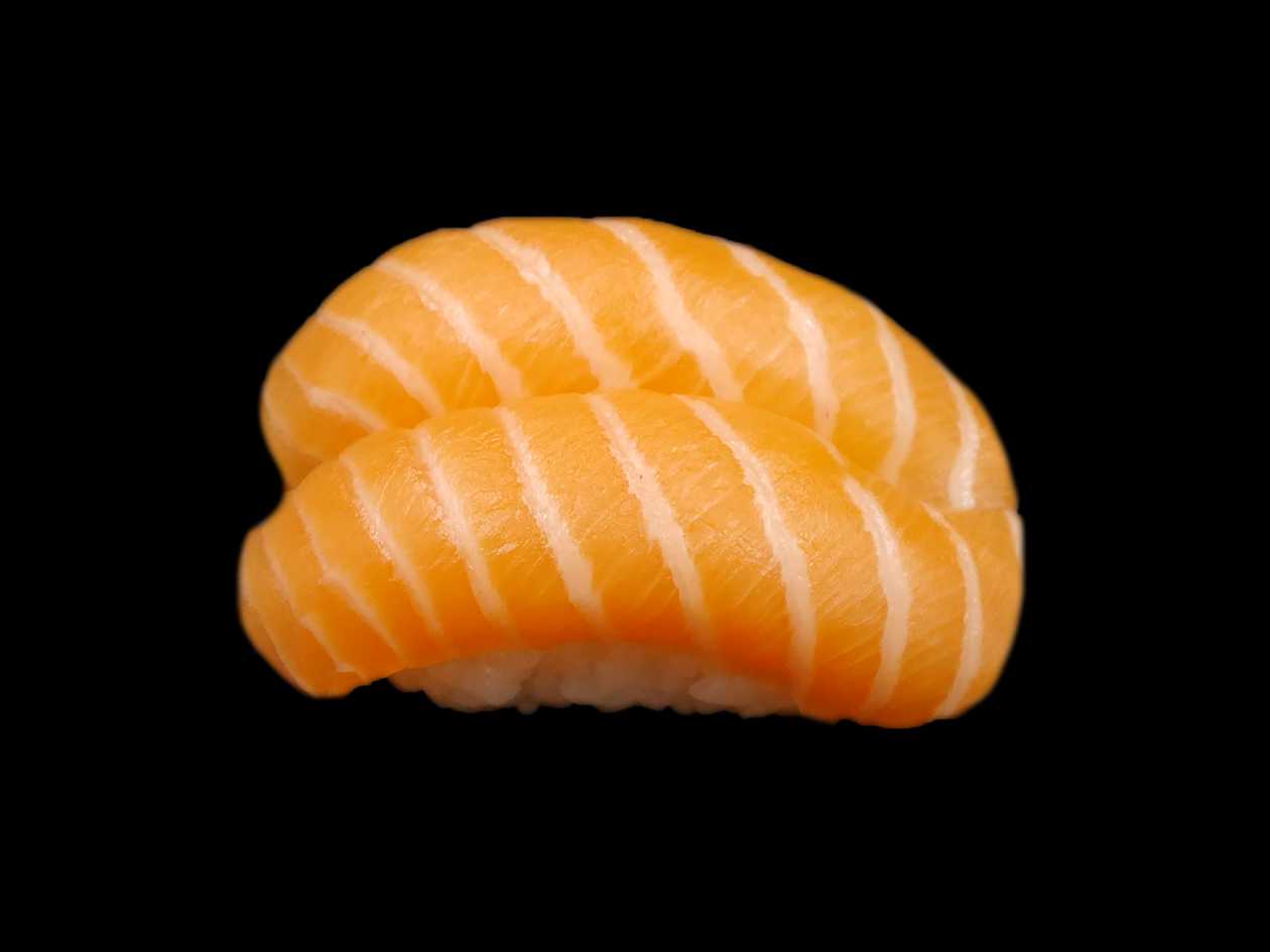 Nigiri Salmon