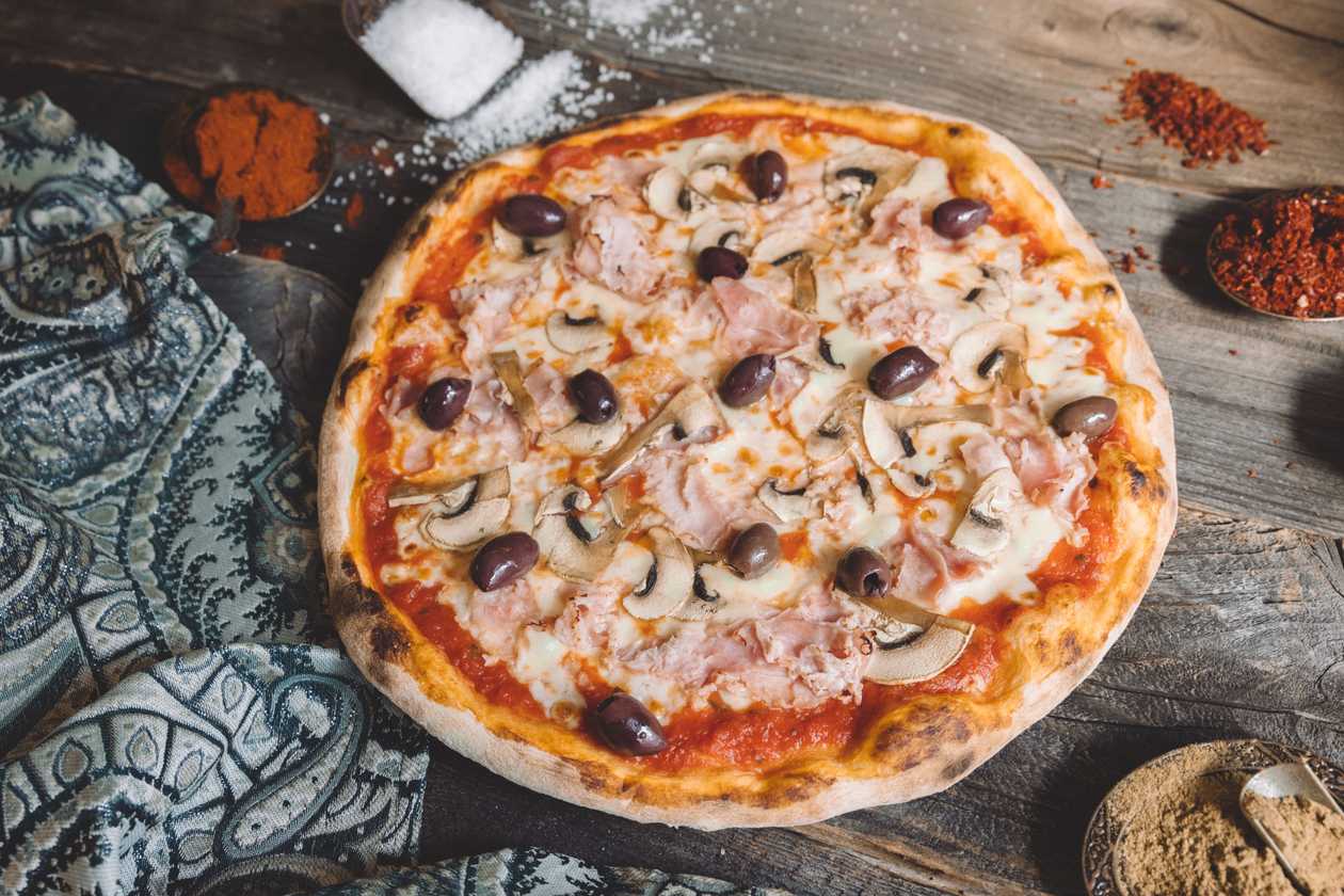 Prosciutto e funghi 32 cm