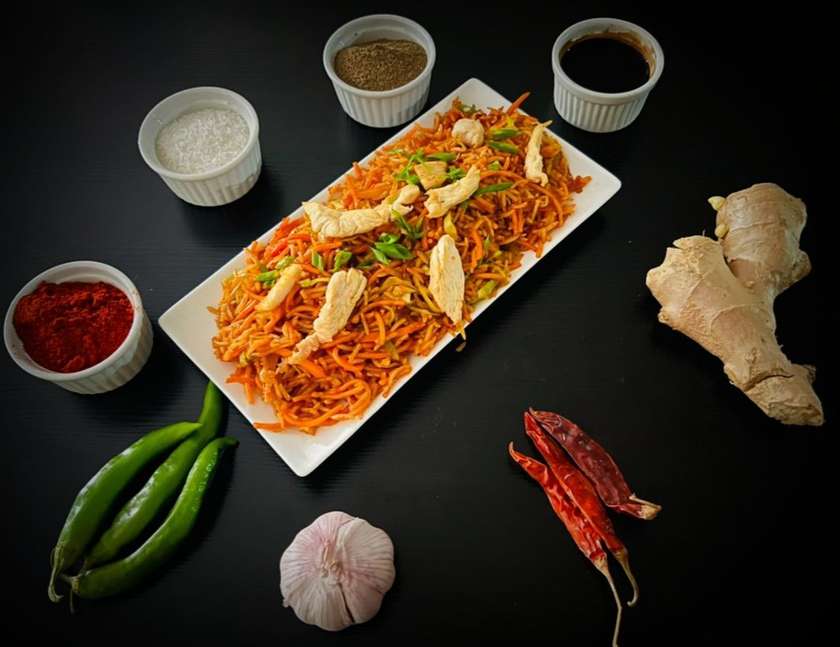 Chicken schezwan noodles