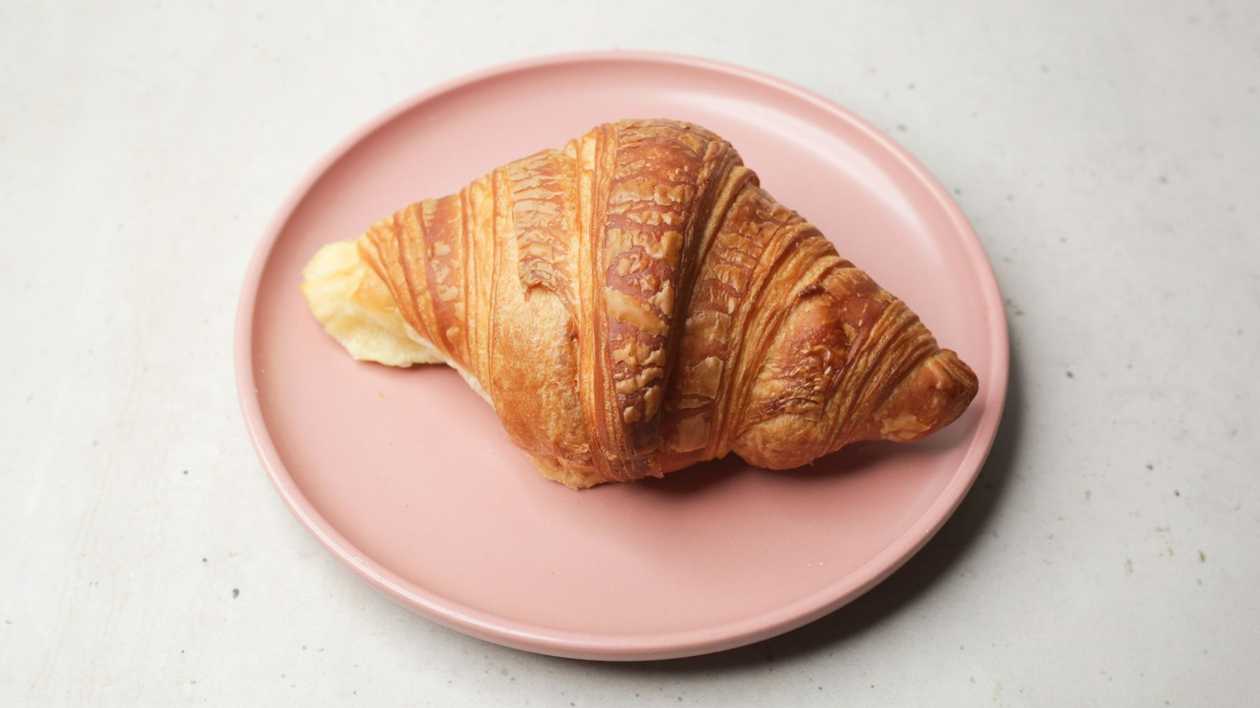 Croissant waniliowa / malina