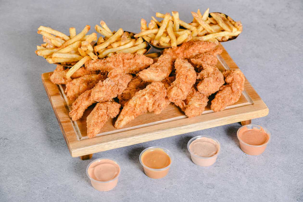 Party Platter 16 Tenders 1/2 Fried & 1/2 Grilled