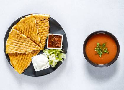Quesadilla + soup