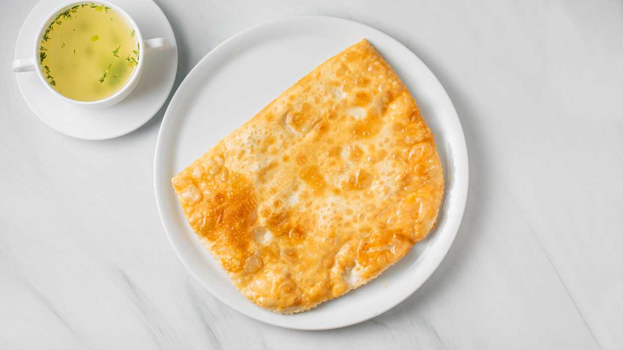 Čeburekas su mėsos įdaru