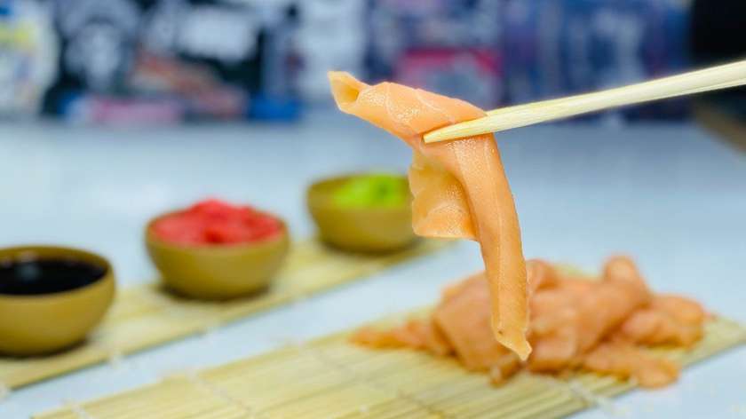 Sashimi salmon