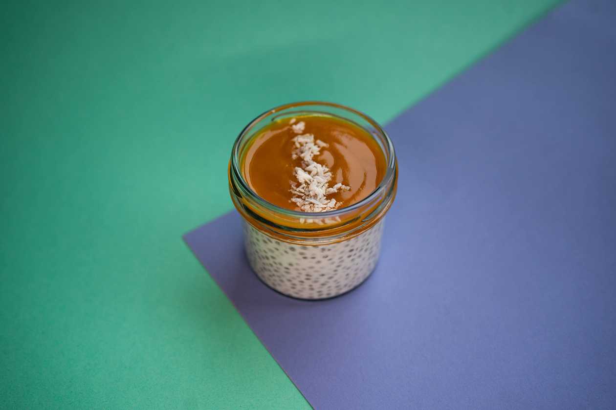 Chia coconut pudding with mango