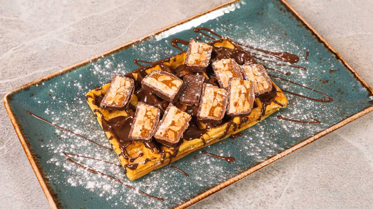 Snickers Waffle