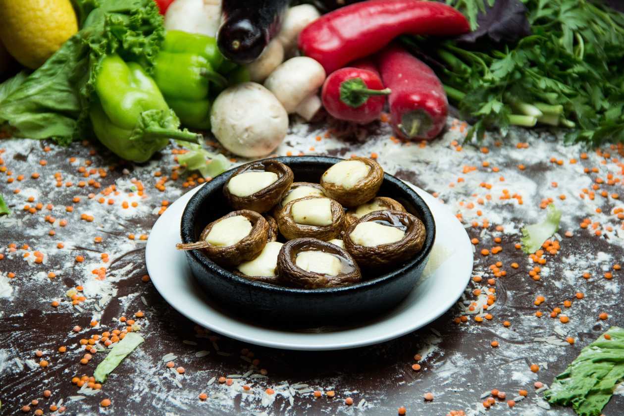 Mushrooms Stuffed with Cheese