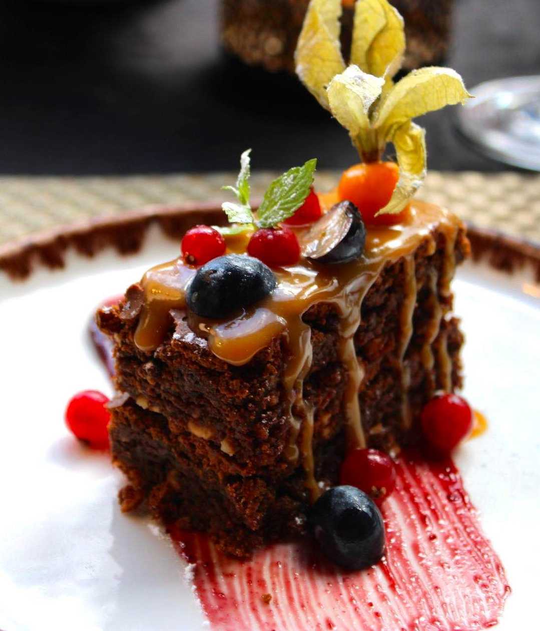 Brownie with Peanut Caramel