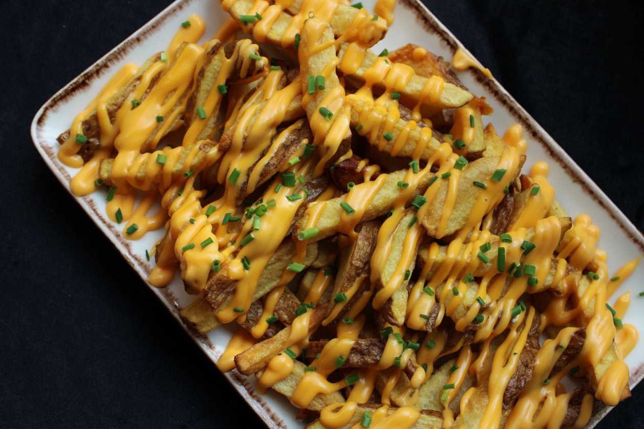 House Fries with Spicy Cheddar