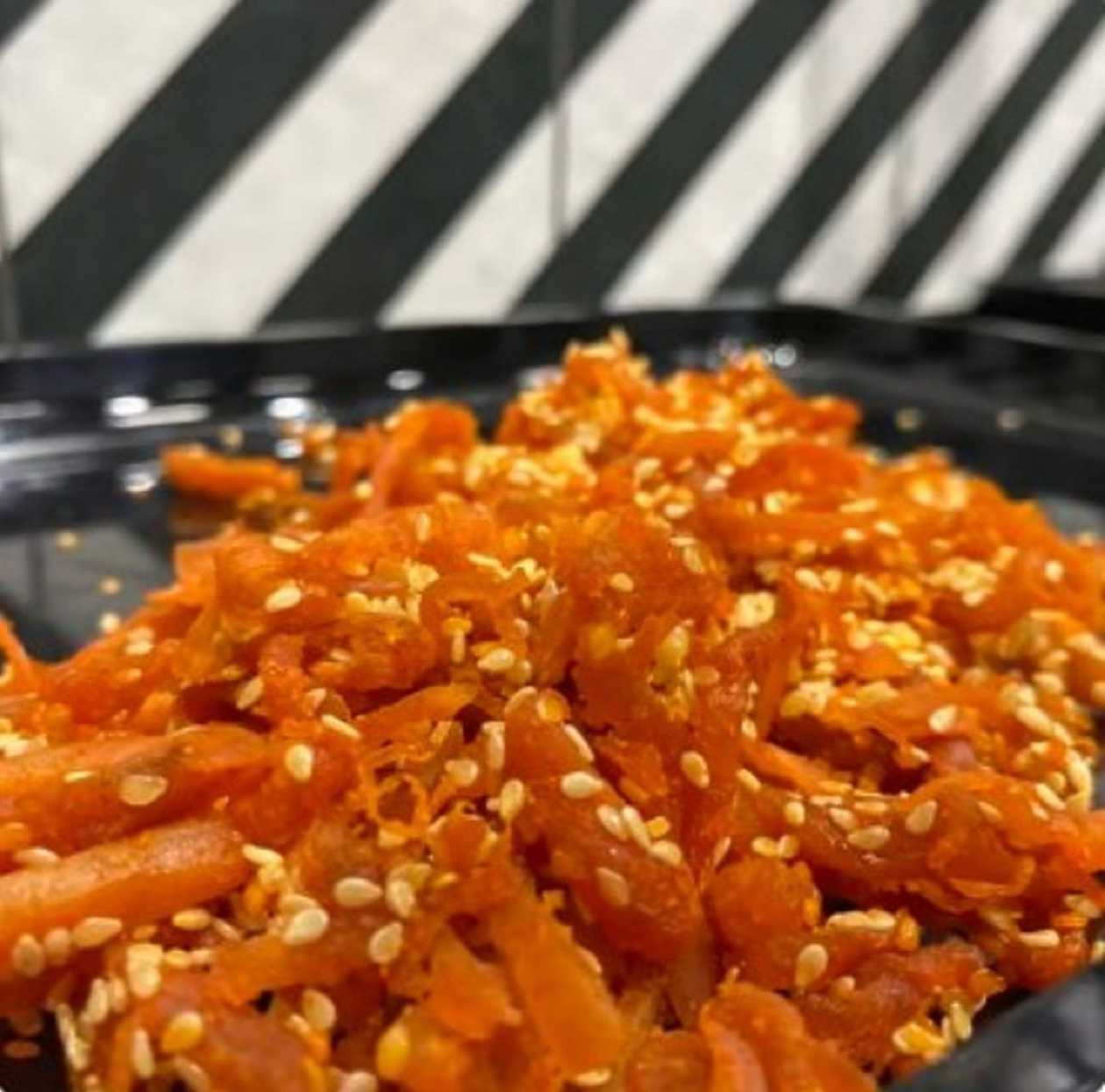 Філе кальмара з кунжутом