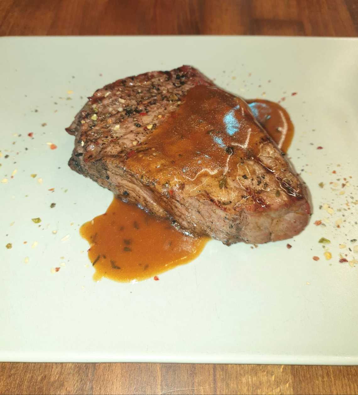 Bistec a la pimienta