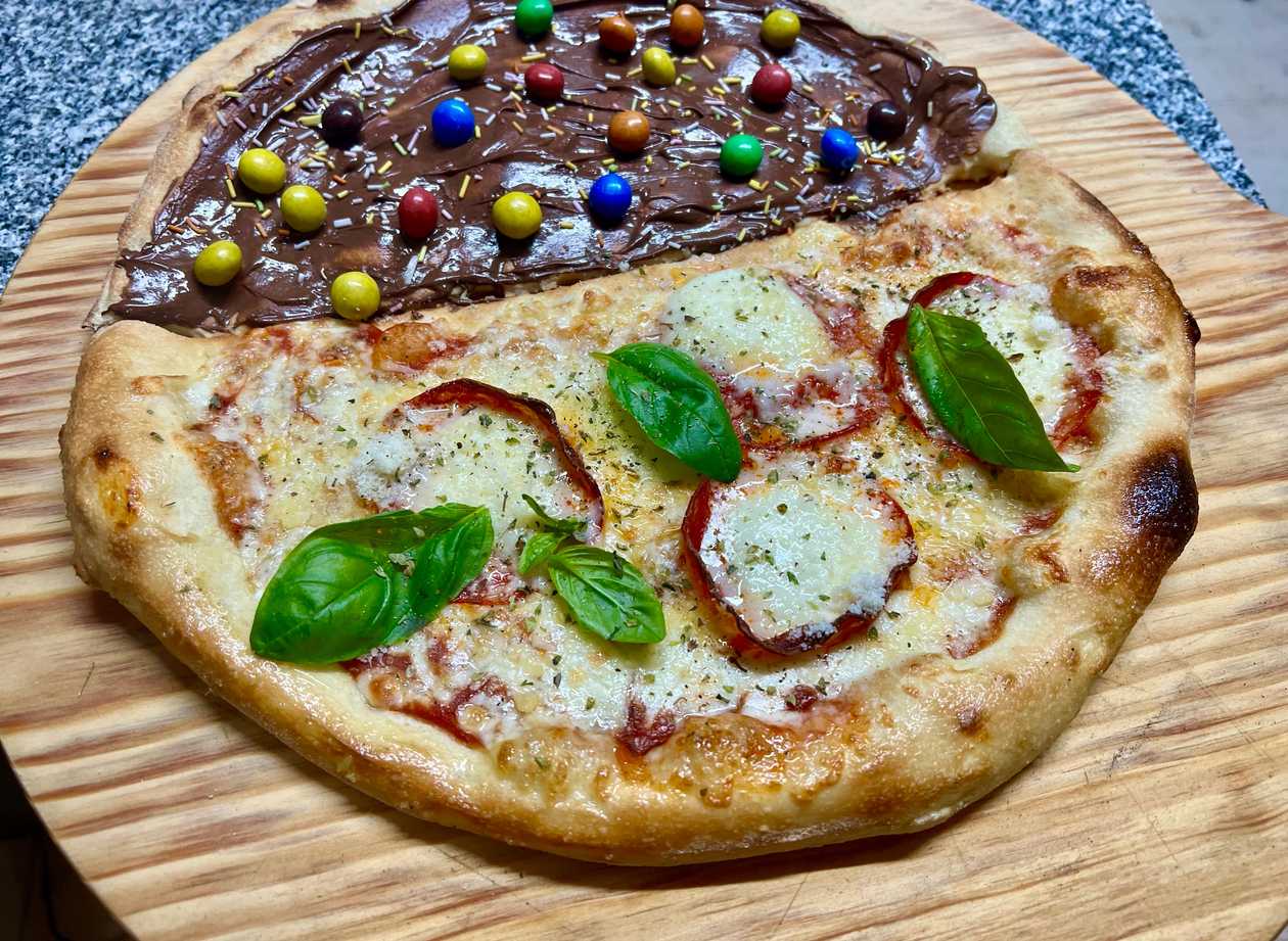 Pizza Tom e Jerry (Pizza com Nutella M & M e Pizza Diavola)-40%off