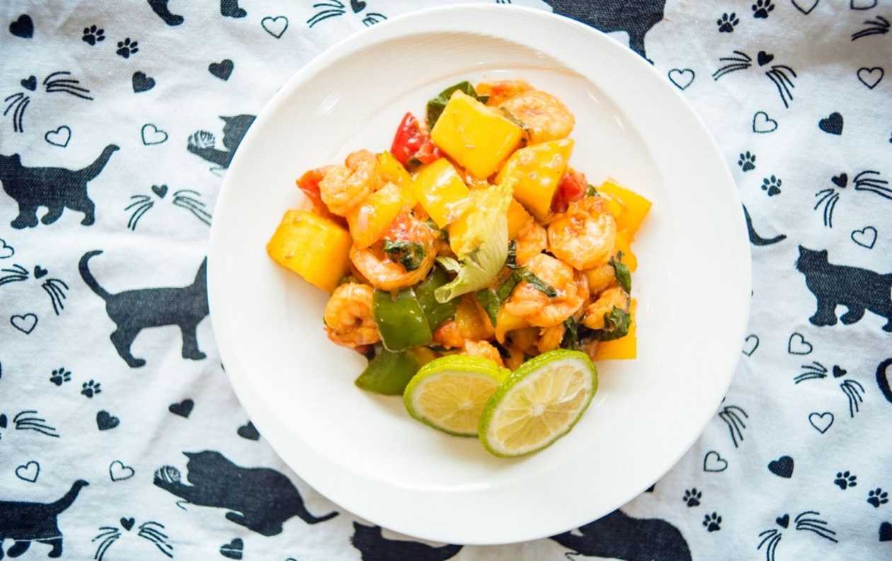 Sauteed Mango and Chili Prawns