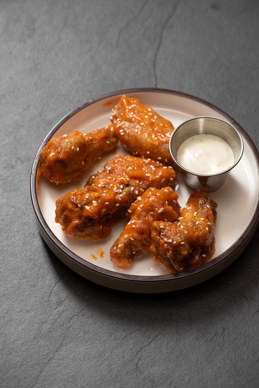 BUFFALO CHICKEN WINGS