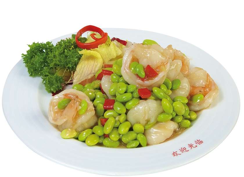 24. Shrimps with green beans