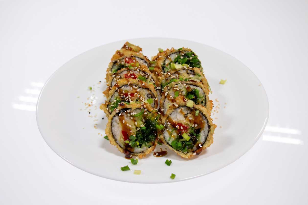 29. Fried sushi with vegetables
