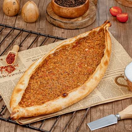 Pide with Minced Meat 280 gr