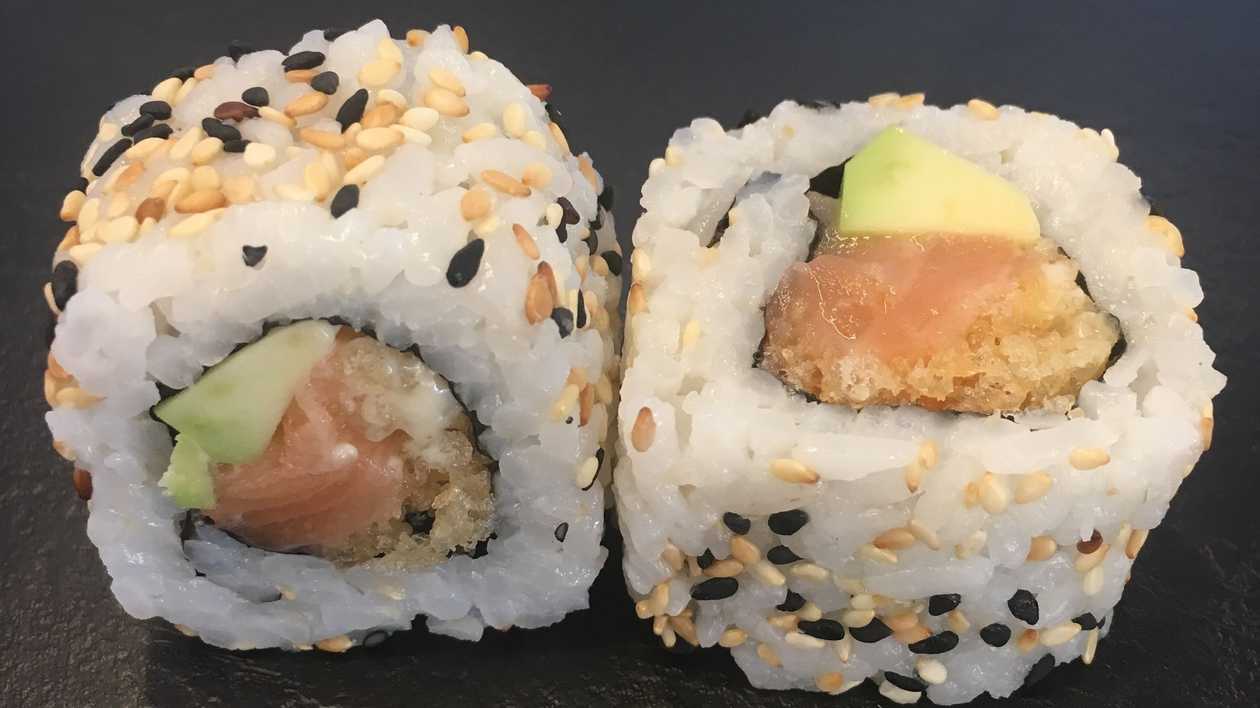 Nr.15 Sake avokado uramaki