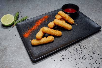 Mozzarella Stick (6 pcs.) + Jam Sauce