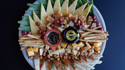 Cheese set "Classics and Favourites" 2 kg