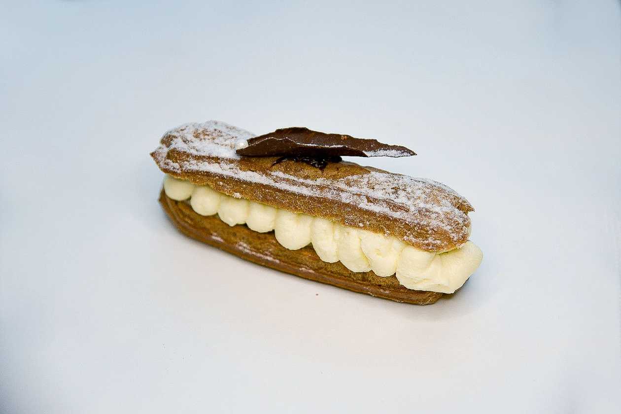 Tiramisu eclair
