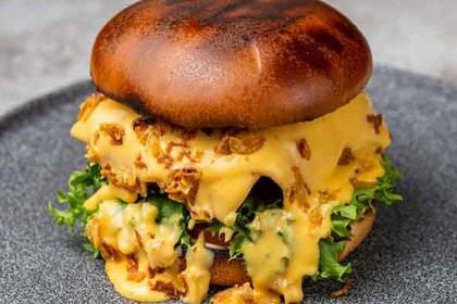 XXL Cheeseburger with Beef Patty