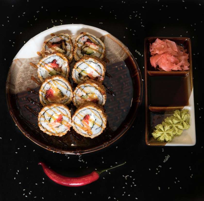 45. Mix tempura maki 8 pcs.