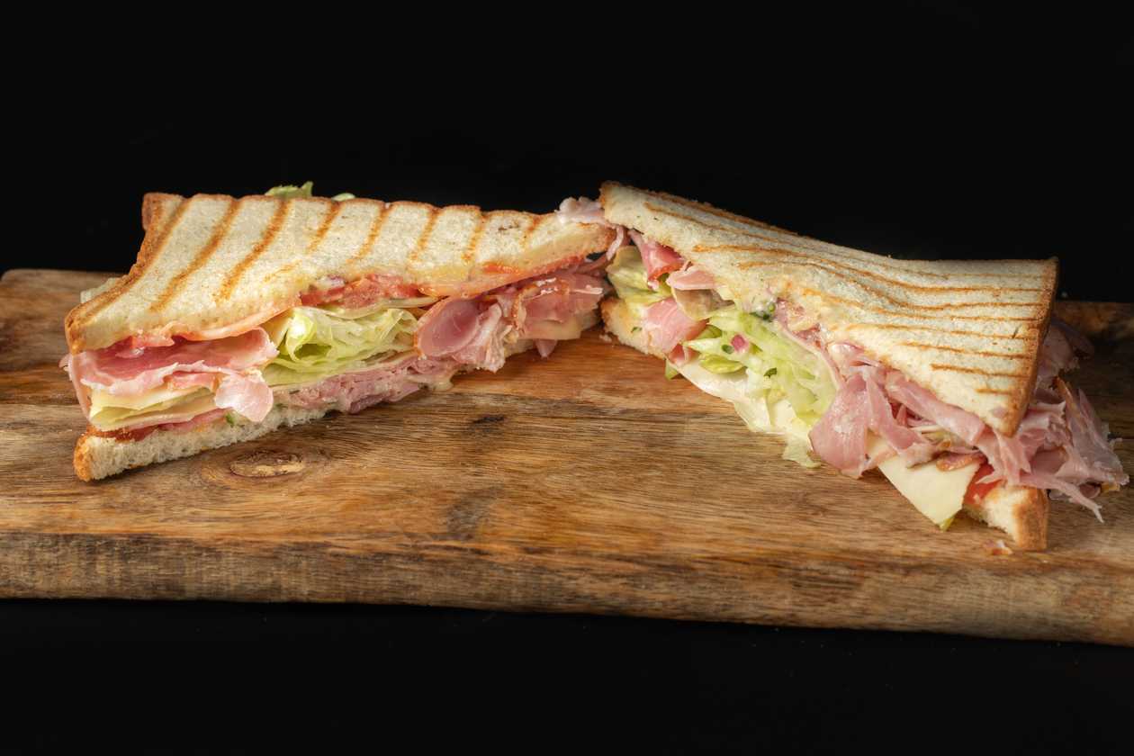“Sololaki” Club Sandwich