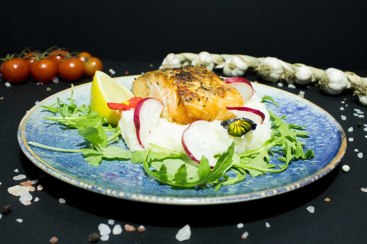 Somon Delicios cu risotto și parmesan