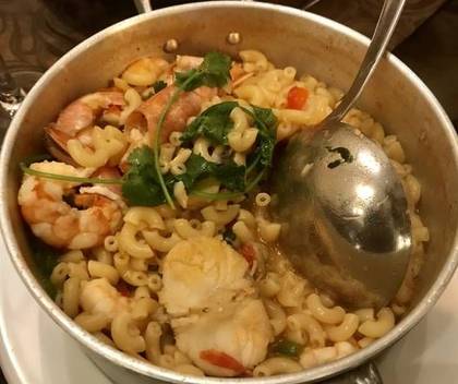 Fetucine com Gambas e Atum
