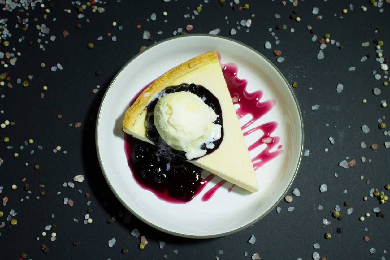 CHEESE CAKE