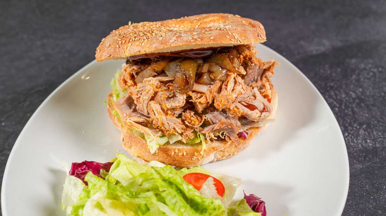 _Pullrd Pork Ftira